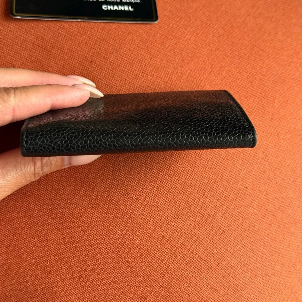 CHANEL 
Caviar Timeless CC 6 Key Holder Case Black - Picture 12 of 14